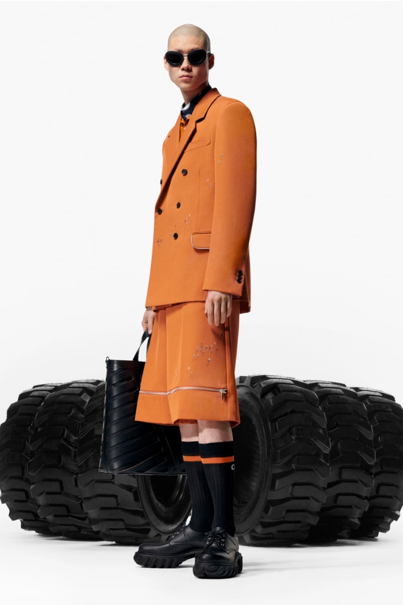 Off-White™ Pre-Fall 2023 is Sleek and Refined