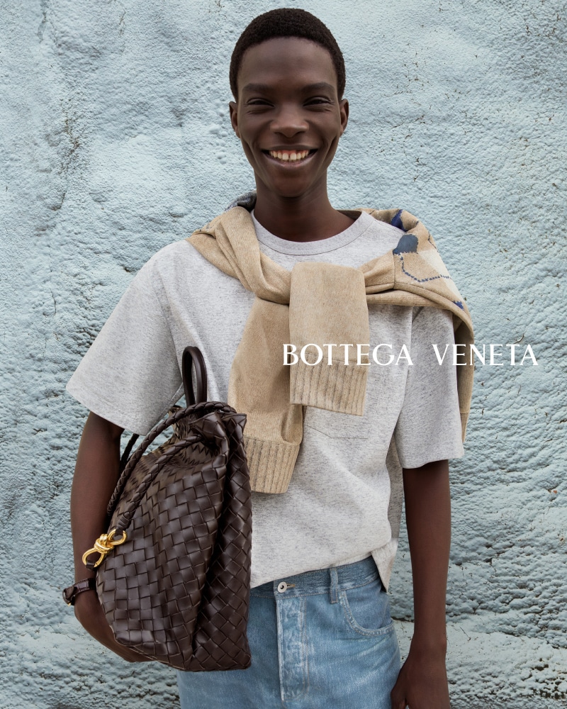 Shop BOTTEGA VENETA ANDIAMO 2024 SS Medium andiamo