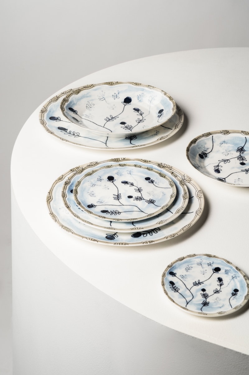 LOEWE's new collection inspired in chinese monochrome ceramics