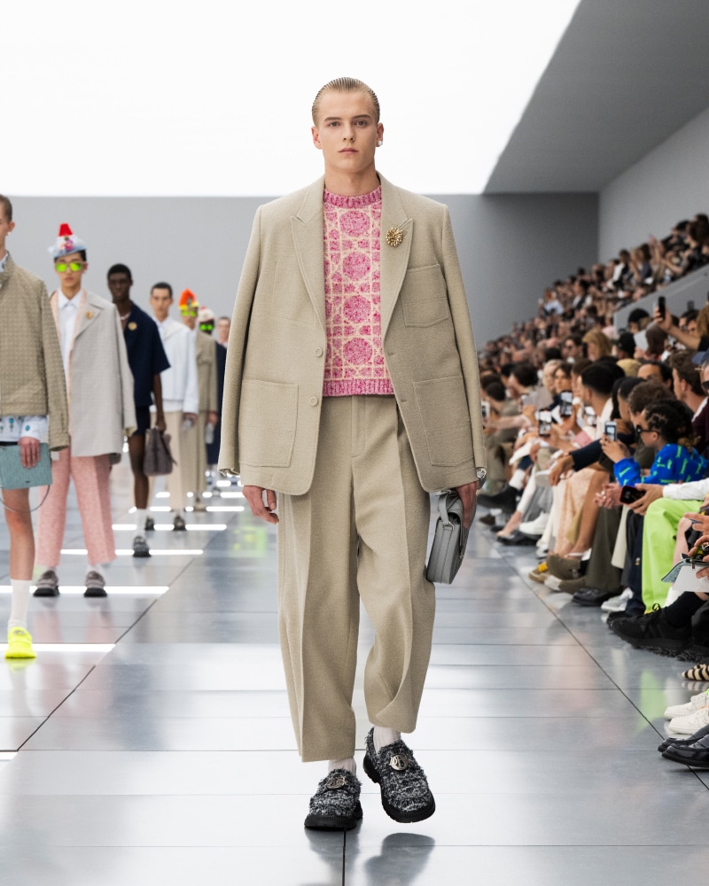 Discover DIOR Men's Fall 2022 Show by Kim Jones - DSCENE