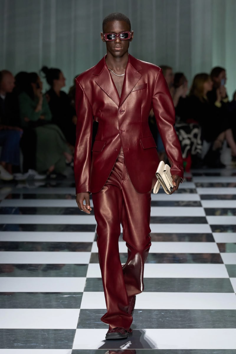 VERSACE Spring/Summer 2024 - Fucking Young!