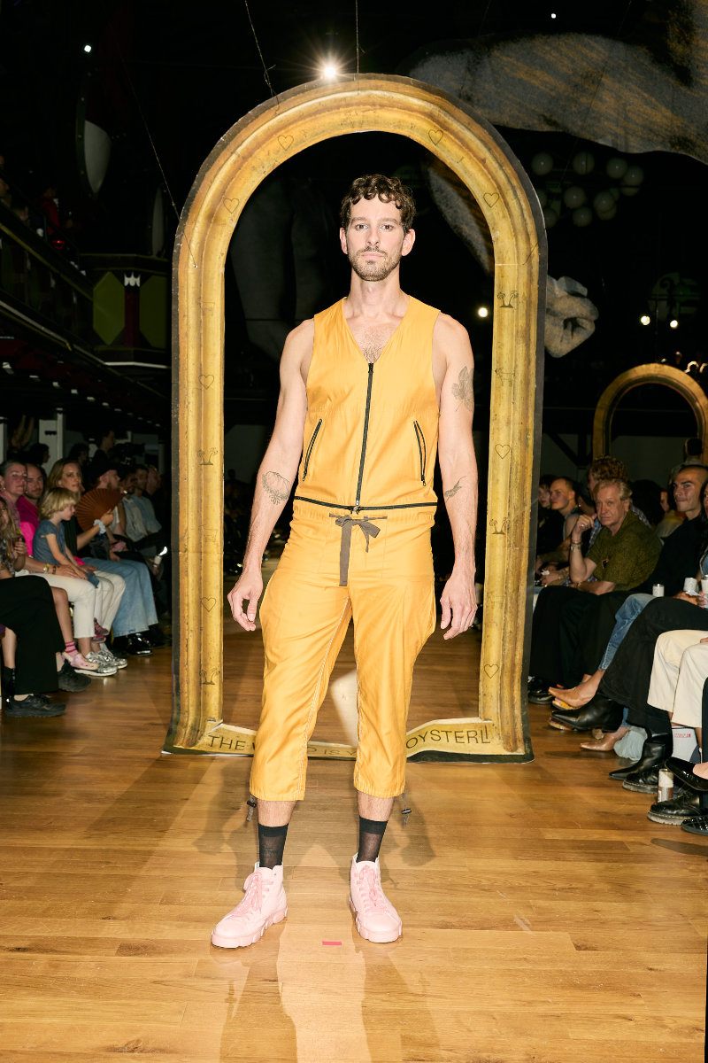 Julian Zigerli Celebrates 15 Years with the FOREVERLI Show in Zürich