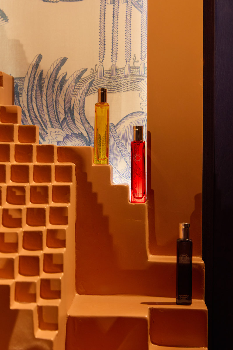 Mesura Brings an Infinite Staircase to Hermès in Barcelona