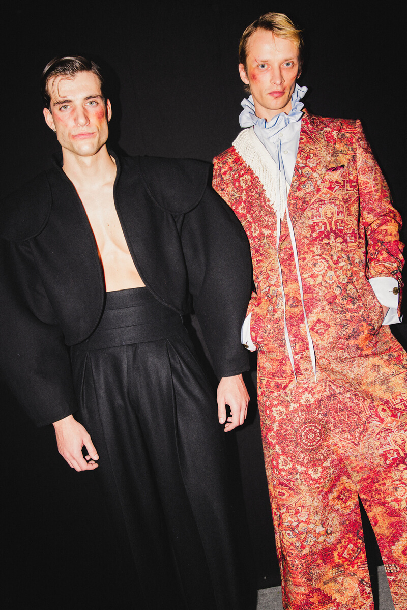 L’AMAR: the Art of Fashioning History